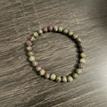 Bracelet Sang de Dragon 6 mm 30 pierres naturelles – bracelet de sorcellerie pour protection, courage, force et transformation