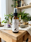 Spray purificateur d’autel 50 ml pour nettoyage et purification de l’espace rituel – Enchantement et Sortilèges